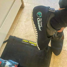 Load image into Gallery viewer, Plumber showing the tidy tradie combo. Medium size work mat and large size cleanboot.
